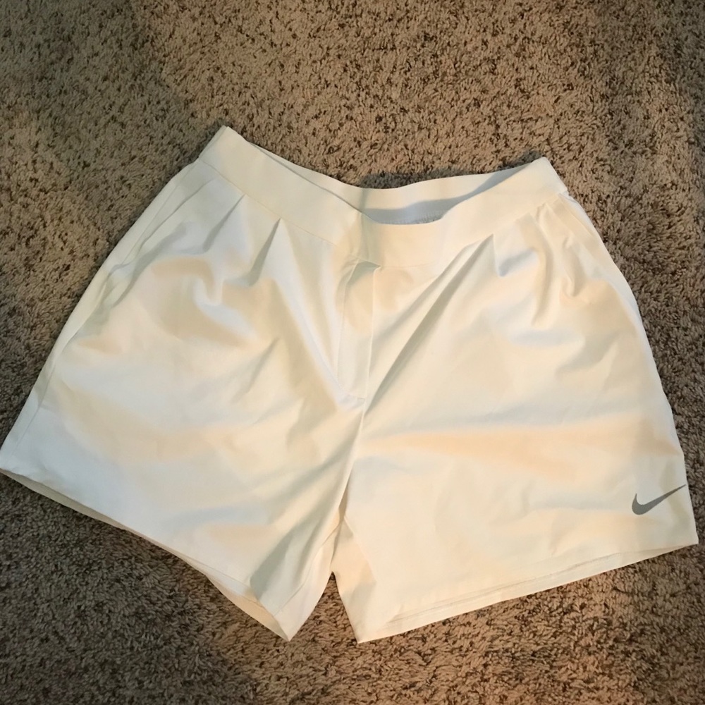 Womens white nike golf shorts